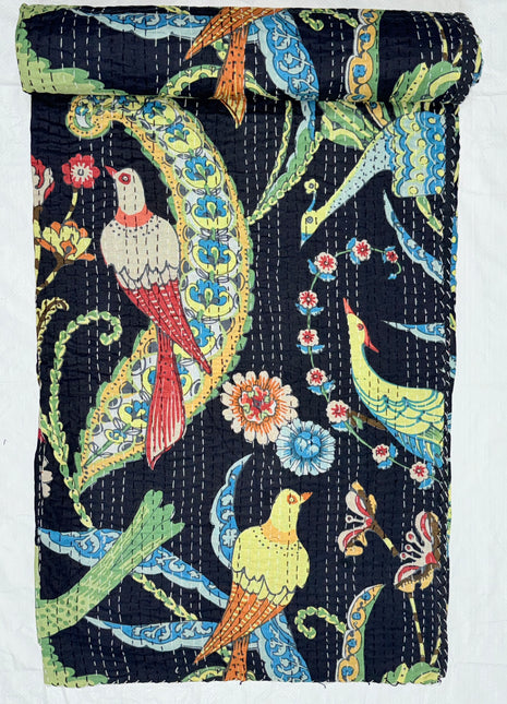 Handstitched kantha Bedcover (size: 90X108 Inches): Morni