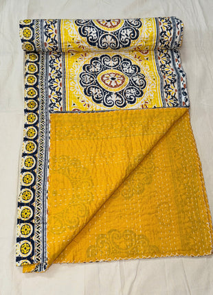 Kantha Gudari Bedcover (Size: 90x108 Inches): Mandal-Pila