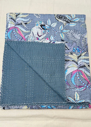 Handstitched kantha Gudari (size: 90x108 Inches): Greyscale Monkey-Shoulder