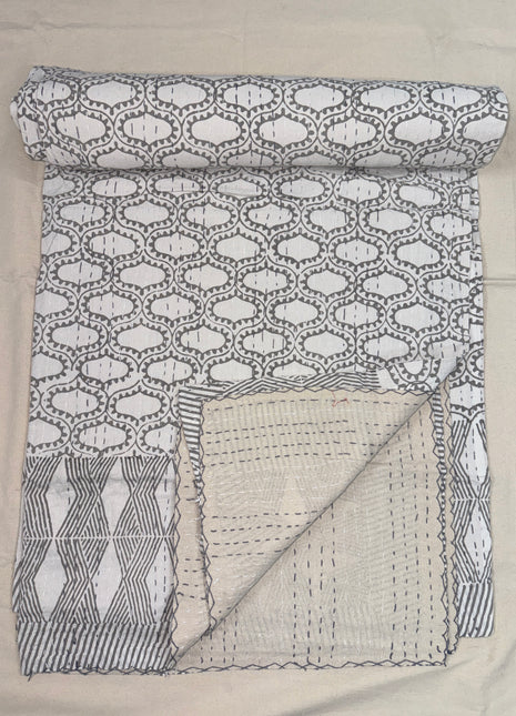 Geometrical Handstitch kantha bedcover: Handblock Shatkon