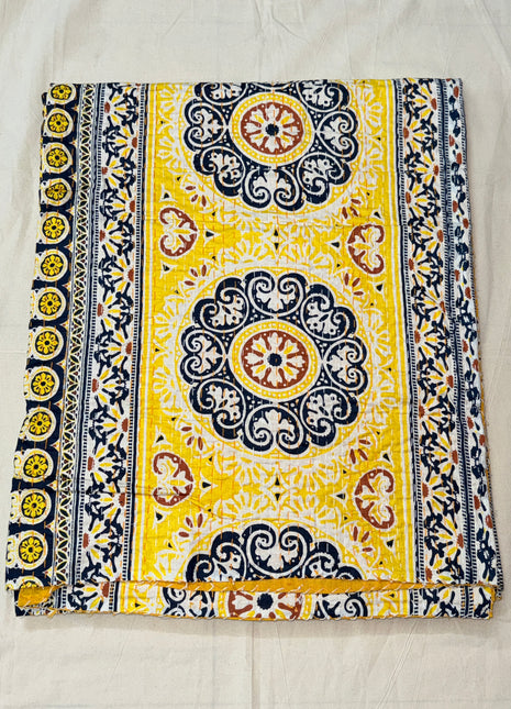 Kantha Gudari Bedcover (Size: 90x108 Inches): Mandal-Pila
