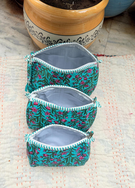 Rama Temple Floral 3-piece Washbag set