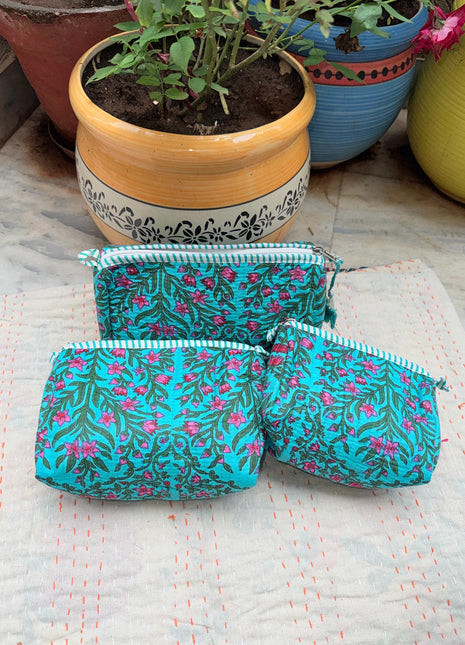 Rama Temple Floral 3-piece Washbag set