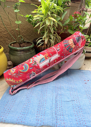 Crimsone Royal Crown Quilted Yoga-Mat Bag
