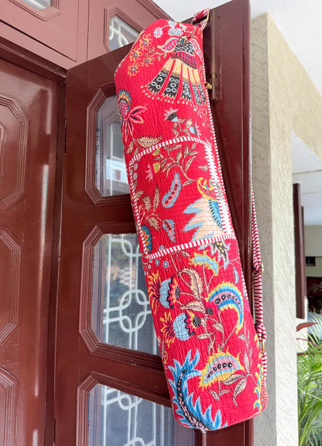 Crimsone Royal Crown Quilted Yoga-Mat Bag